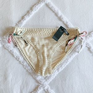 NWT - Abercrombie Bikini Bottom